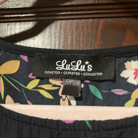 Navy floral shift dress by Lulu’s - Picture 5 of 5